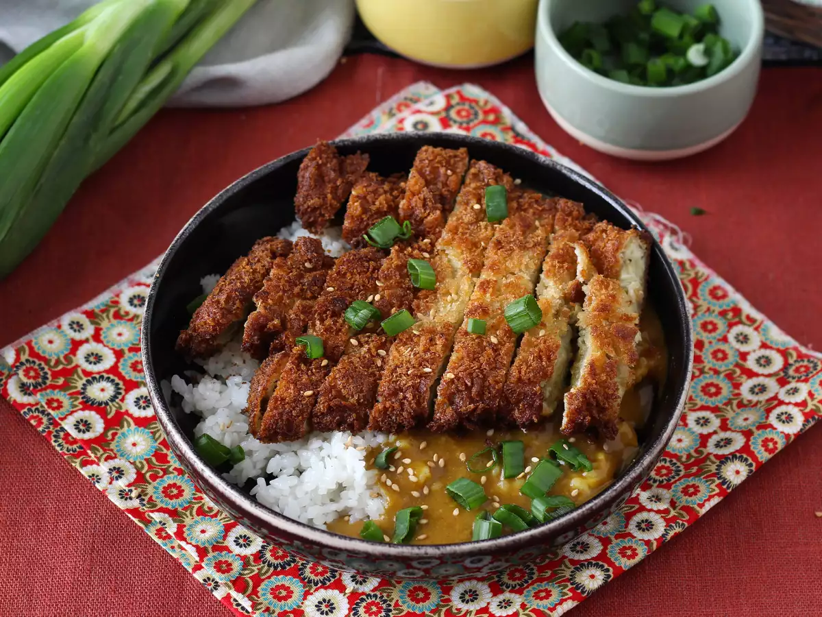 Panko Galeta Unuyla Pane Patlıcan: Vejetaryen Japon Katsu Körisi