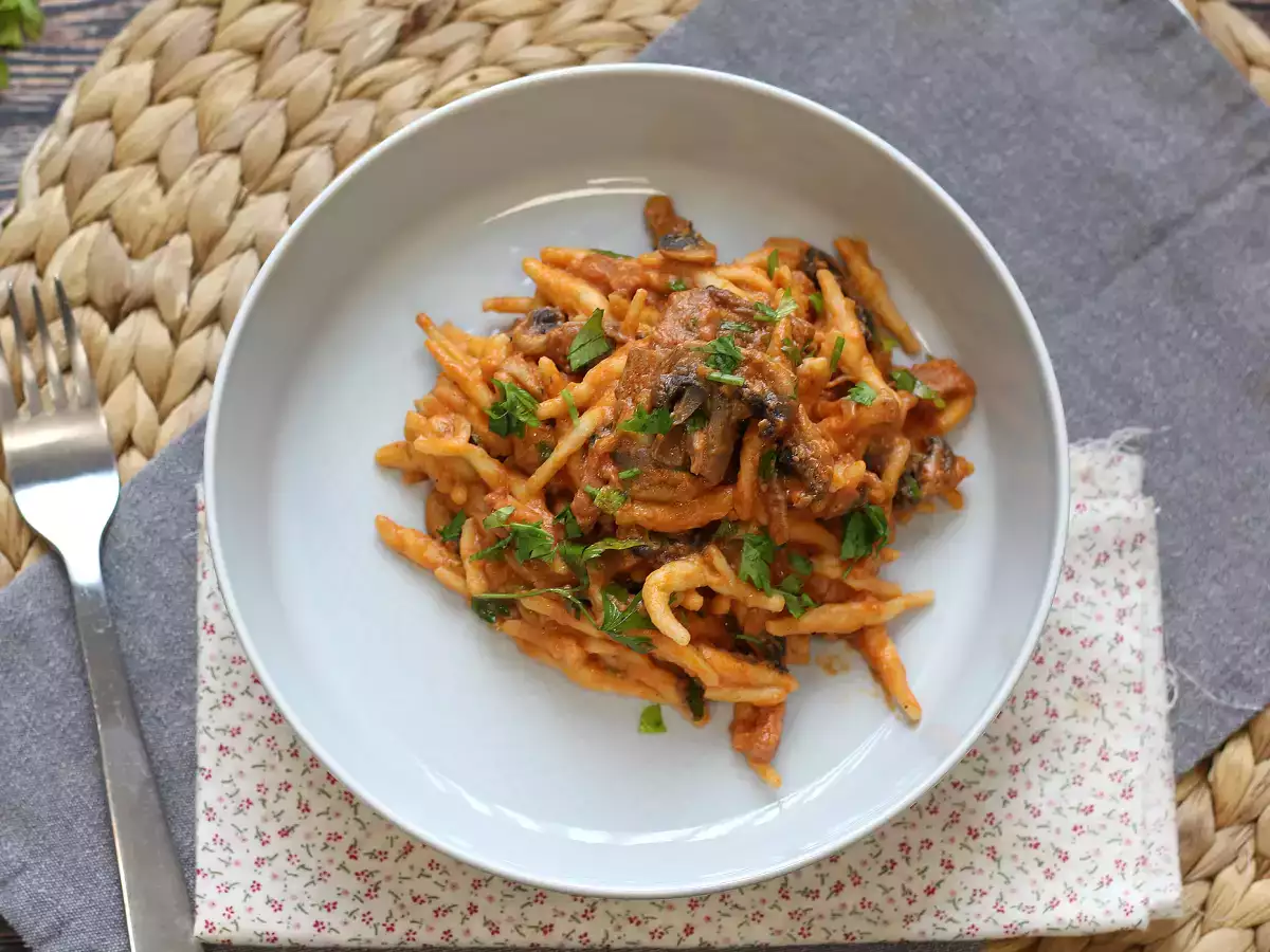 Pasta alla boscaiola: sonbahar ve kış için ideal makarna tarifi - fotoğraf 4