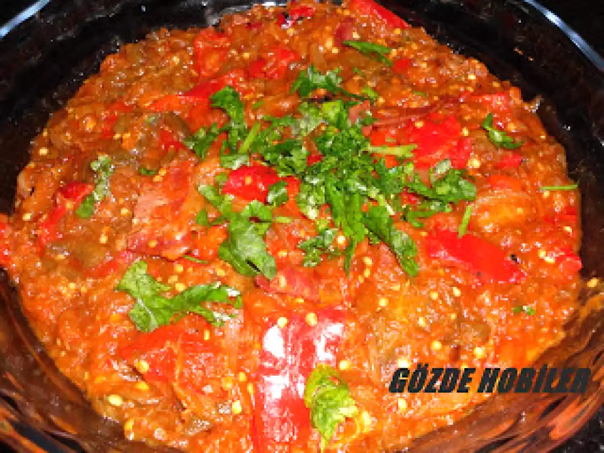 PASTIRMALI, KÖZDE PATLICAN SALATASI - fotoğraf 2