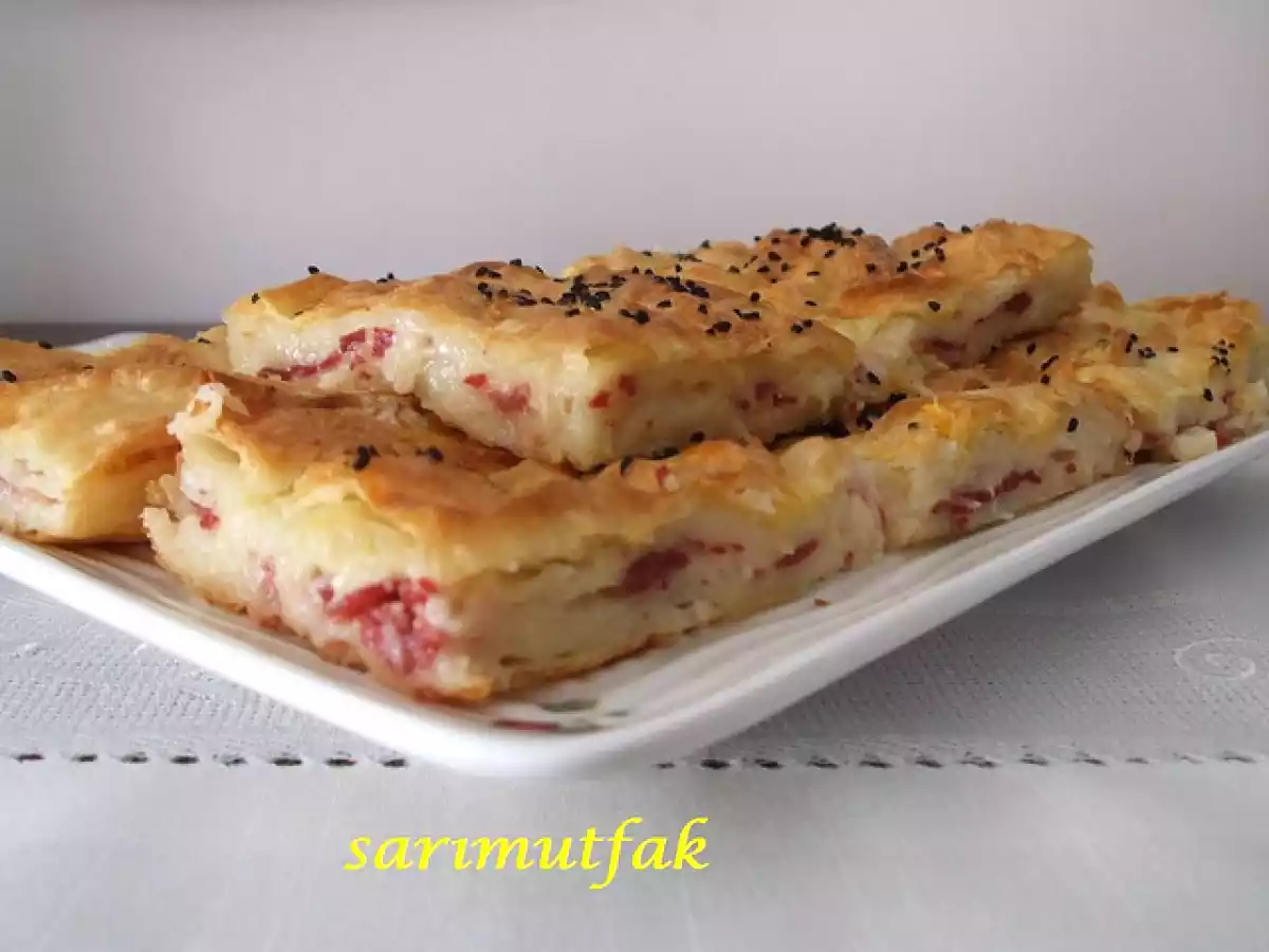 PASTIRMALI SIDAR BÖREĞİ(SODALI PASTIRMALI BÖREK) - fotoğraf 2