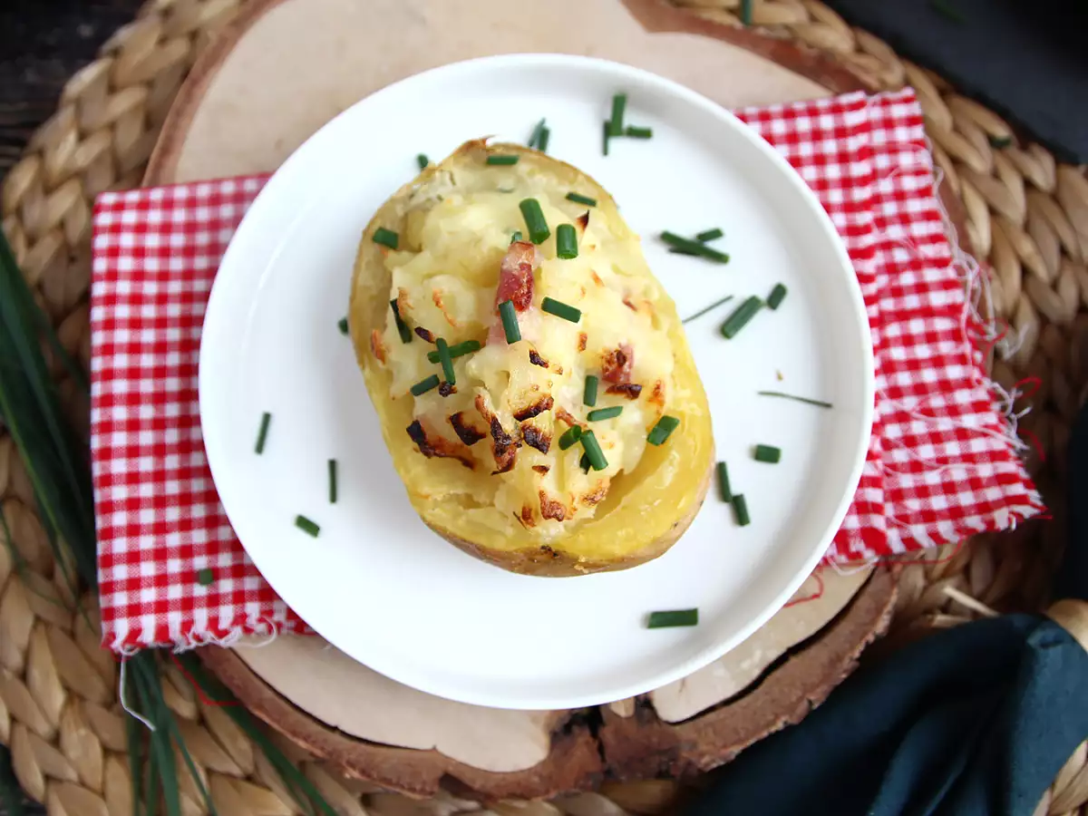 Pastırmalı ve Peynirli Fırında Patates - fotoğraf 2