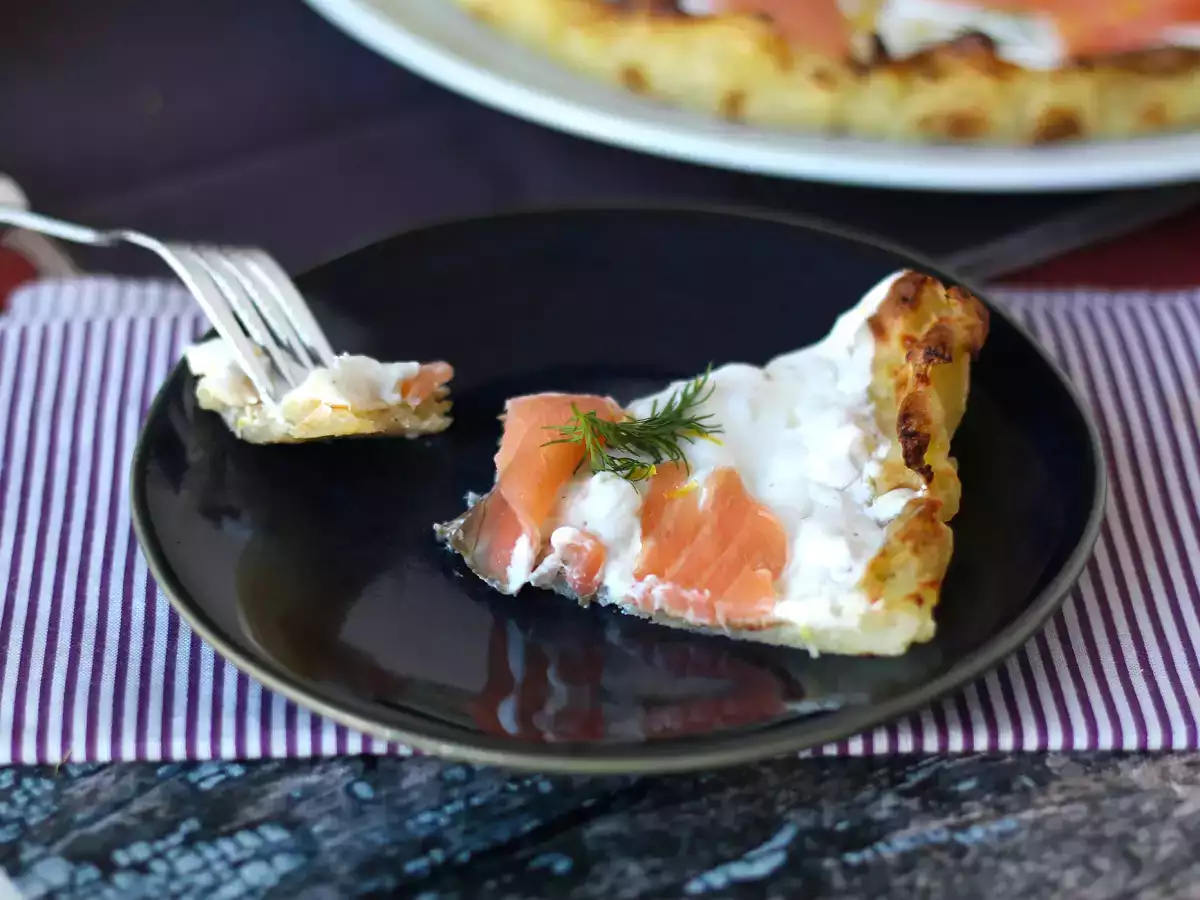 Patates tabanlı somon fümeli tart - fotoğraf 2