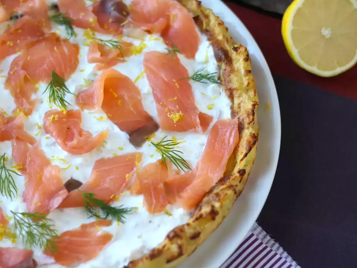 Patates tabanlı somon fümeli tart - fotoğraf 6