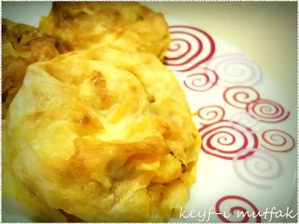 PATATESLİ GÜL BÖREK