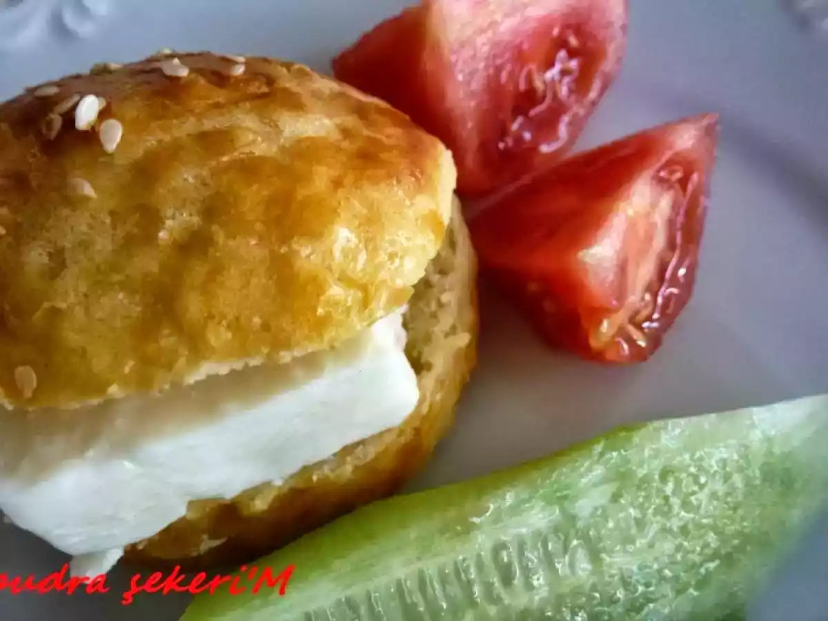 Patatesli Kahvaltı Poğaçası
