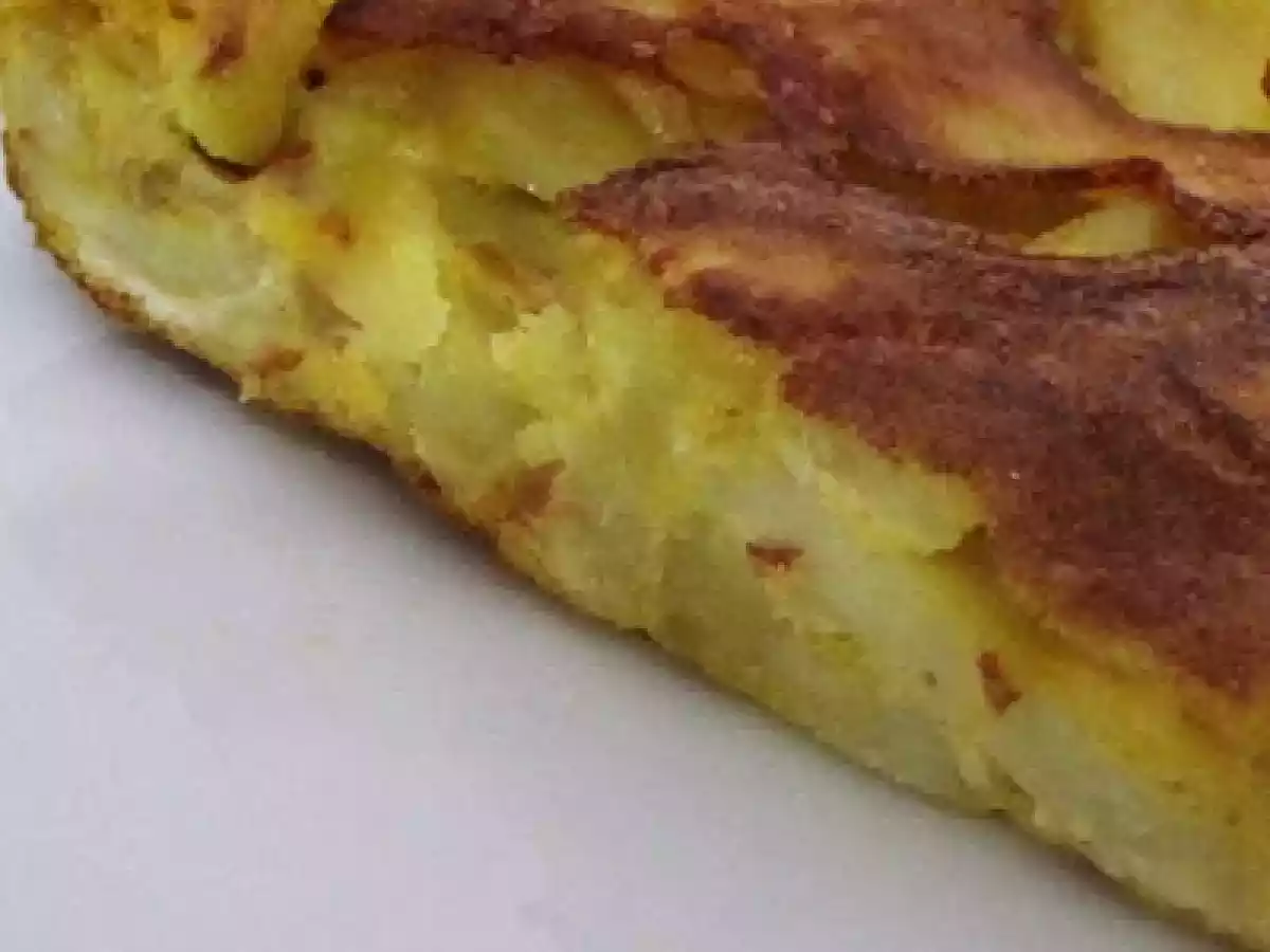 PATATESLİ OMLET