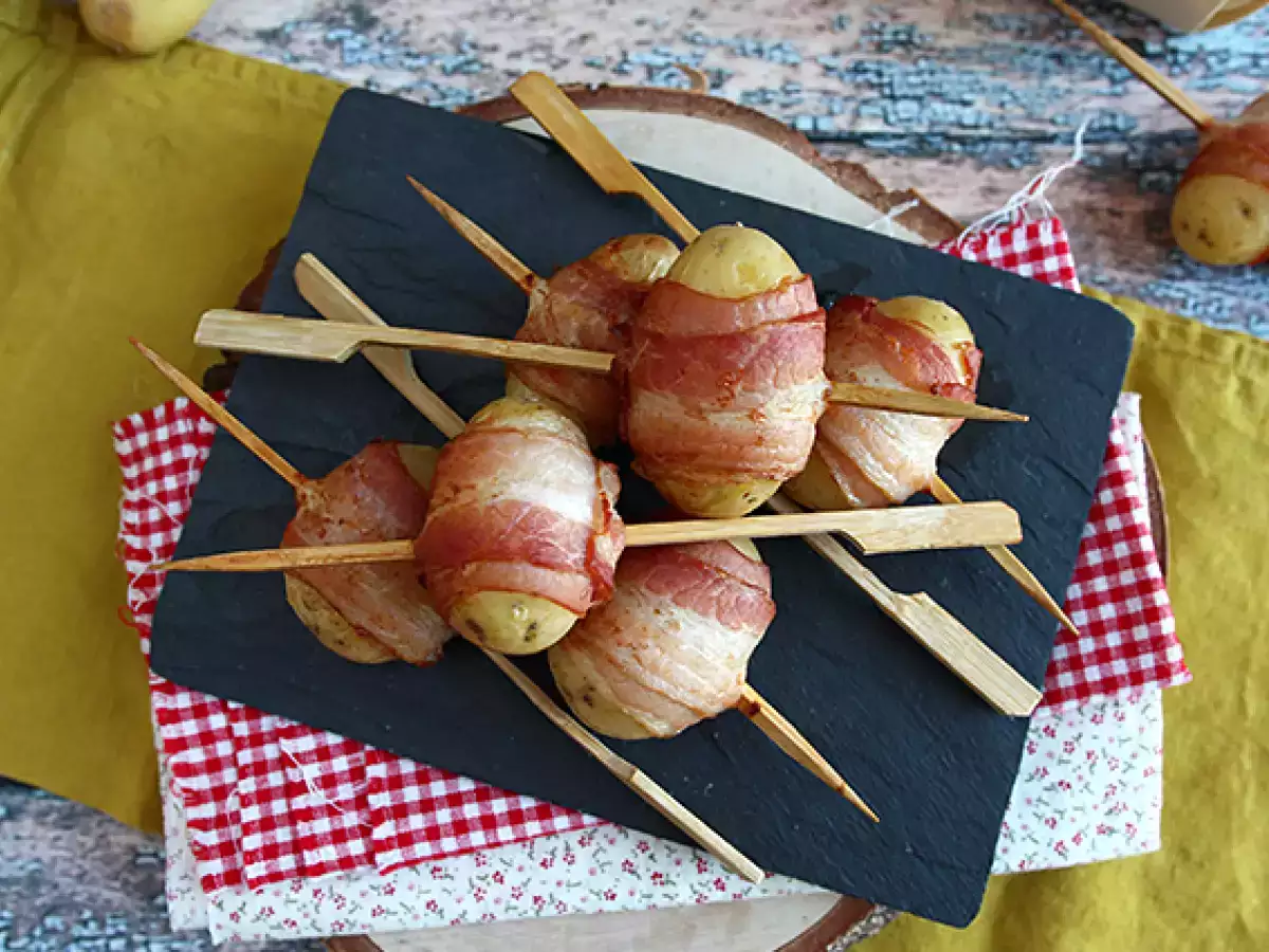 Patatesli ve Füme Baconlı Aperatif Şişler - fotoğraf 3