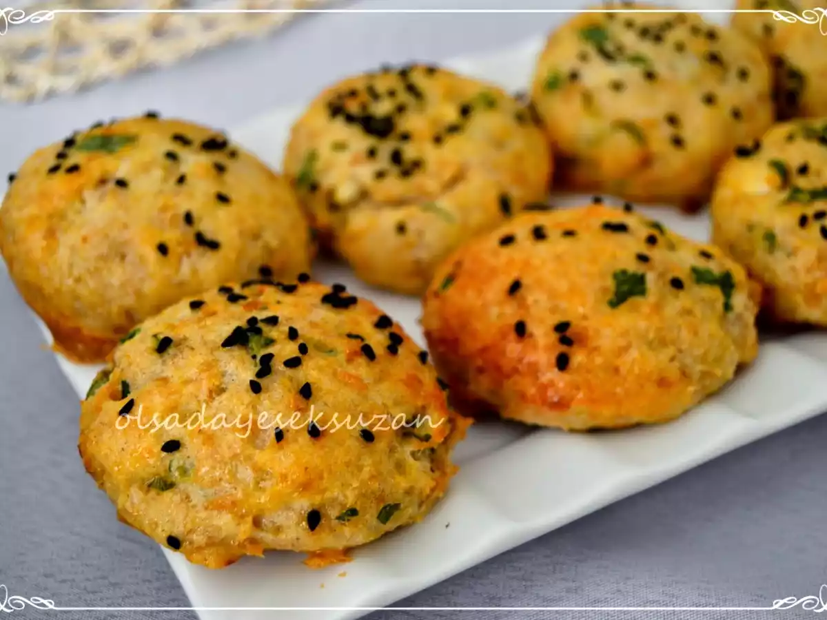 PATATESLİ VE PEYNİRLİ BAYAT EKMEK POĞAÇASI