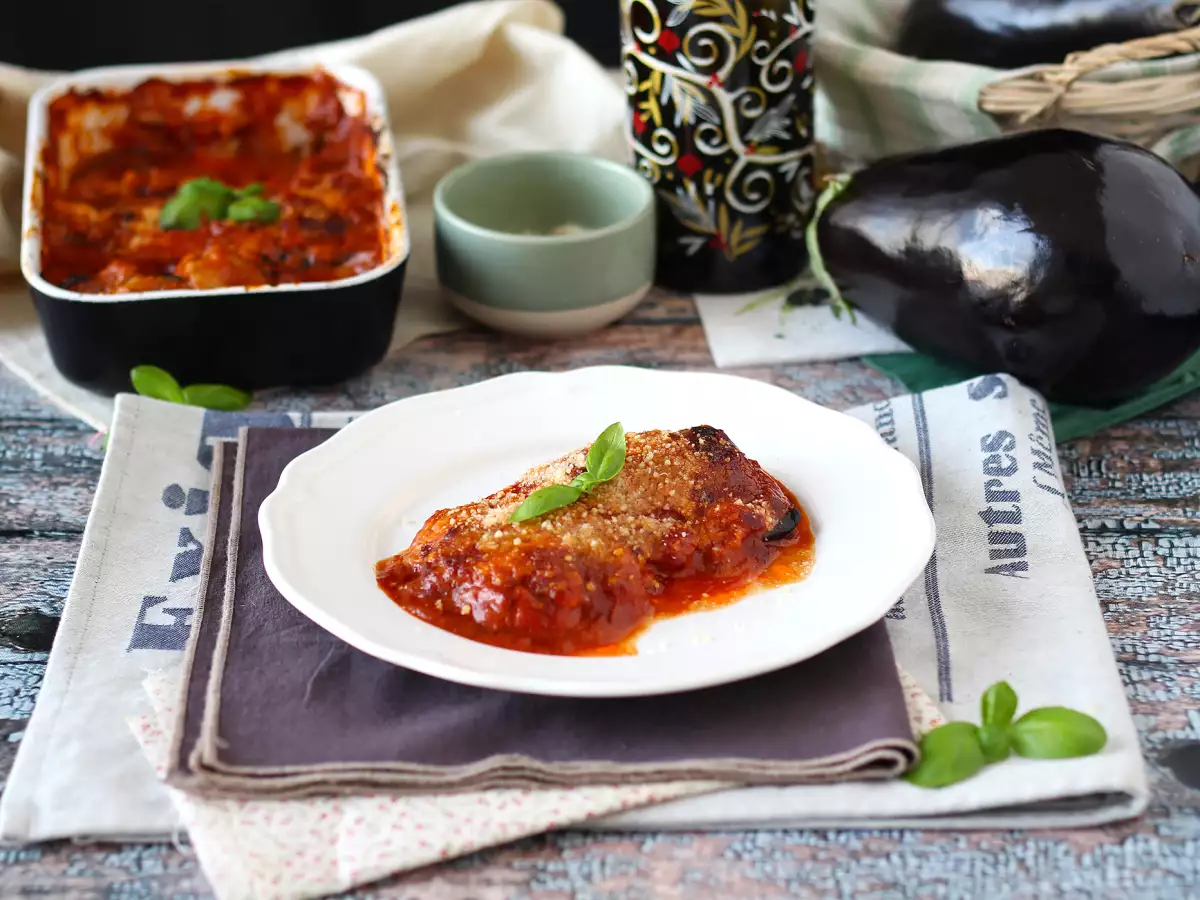 Patlıcan Parmigiana: Adım Adım Geleneksel Tarif - fotoğraf 7
