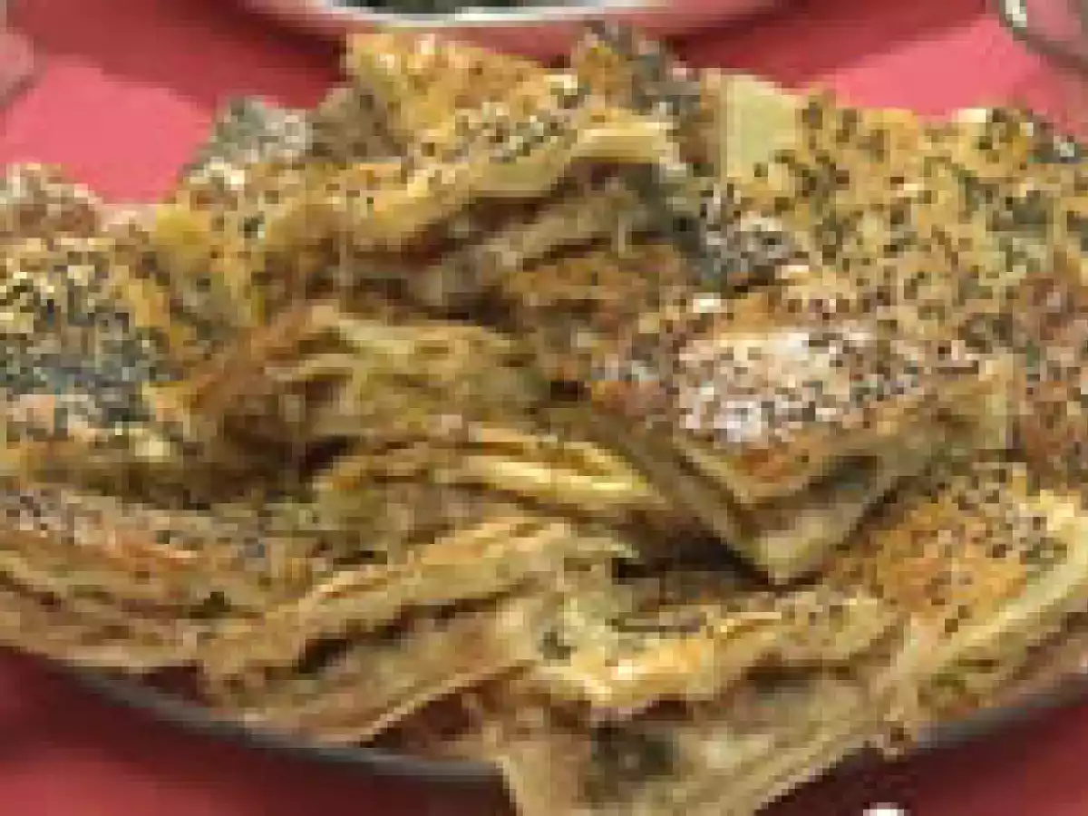 Patlıcanlı kıymalı açma börek tarifi