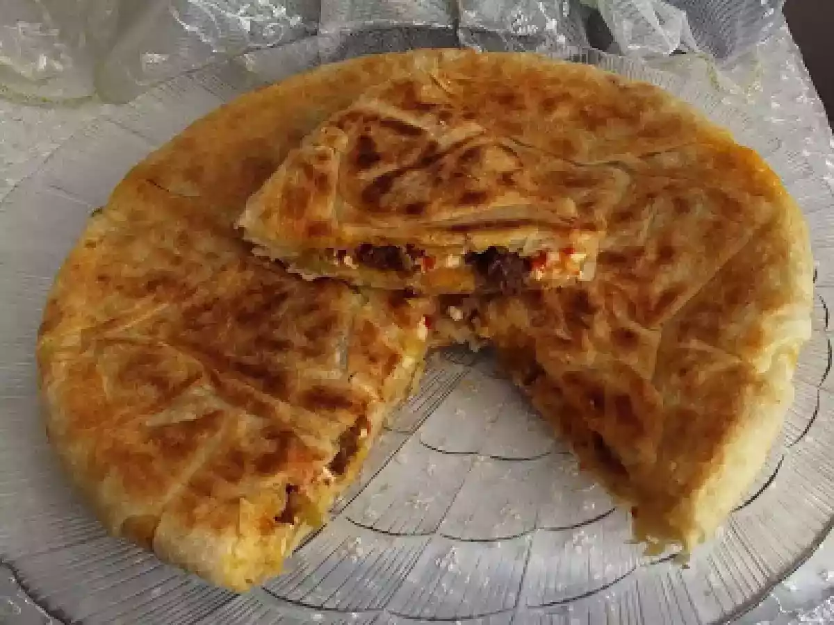 Patlıcanlı Muhammara - Yeşil Zeytin Kavurması - Sucuklu Tereyağlı Tava Böreği