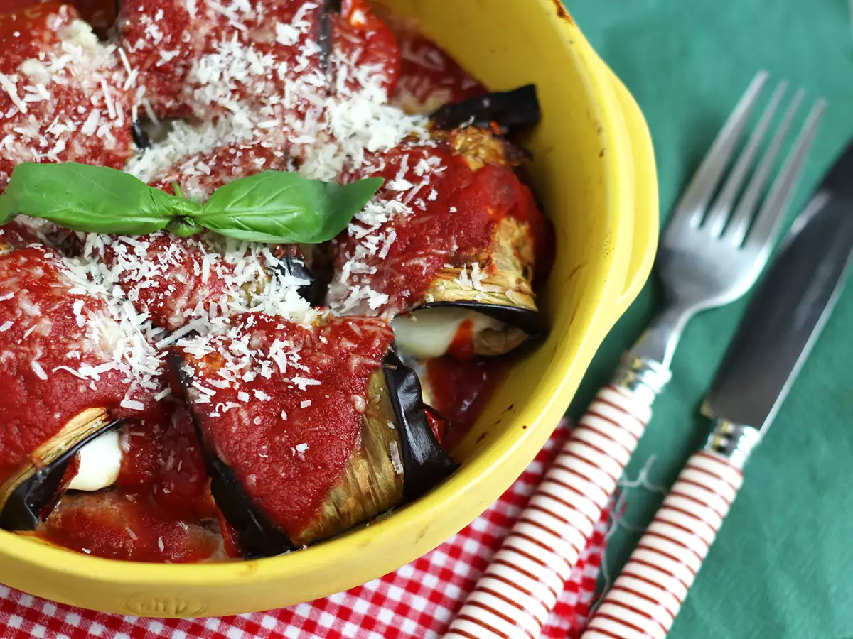 Patlıcanlı parmigiana ruloları - fotoğraf 5