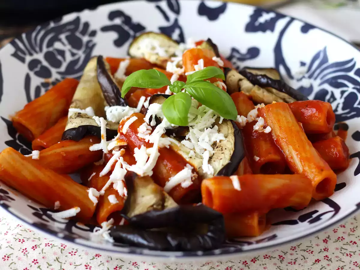 Patlıcanlı Sicilya Makarnası, kolay ve hafif versiyonu - Pasta alla Norma - fotoğraf 5