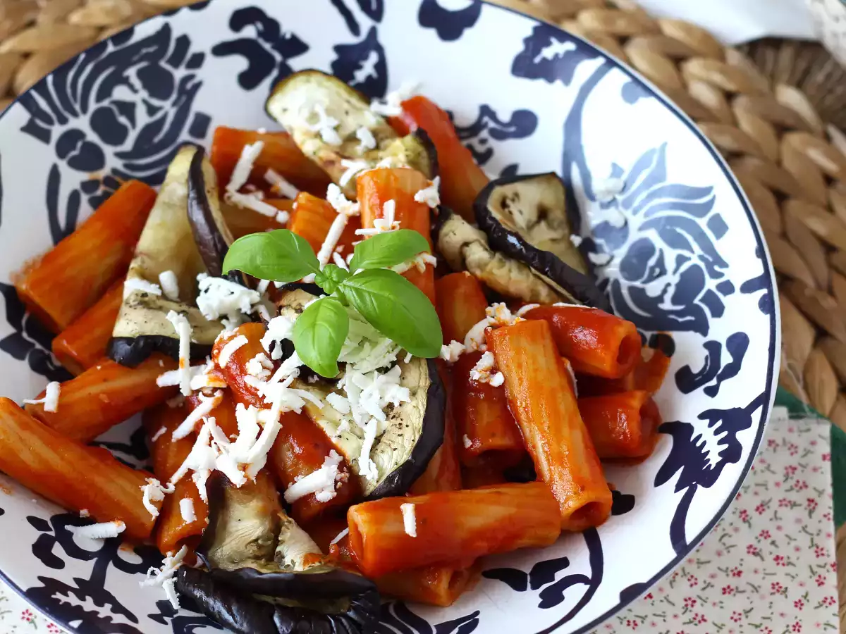 Patlıcanlı Sicilya Makarnası, kolay ve hafif versiyonu - Pasta alla Norma - fotoğraf 7