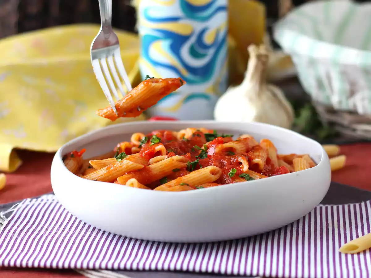 Penne all'arrabbiata: kalpleri ısıtan bir İtalyan klasiği! - fotoğraf 5