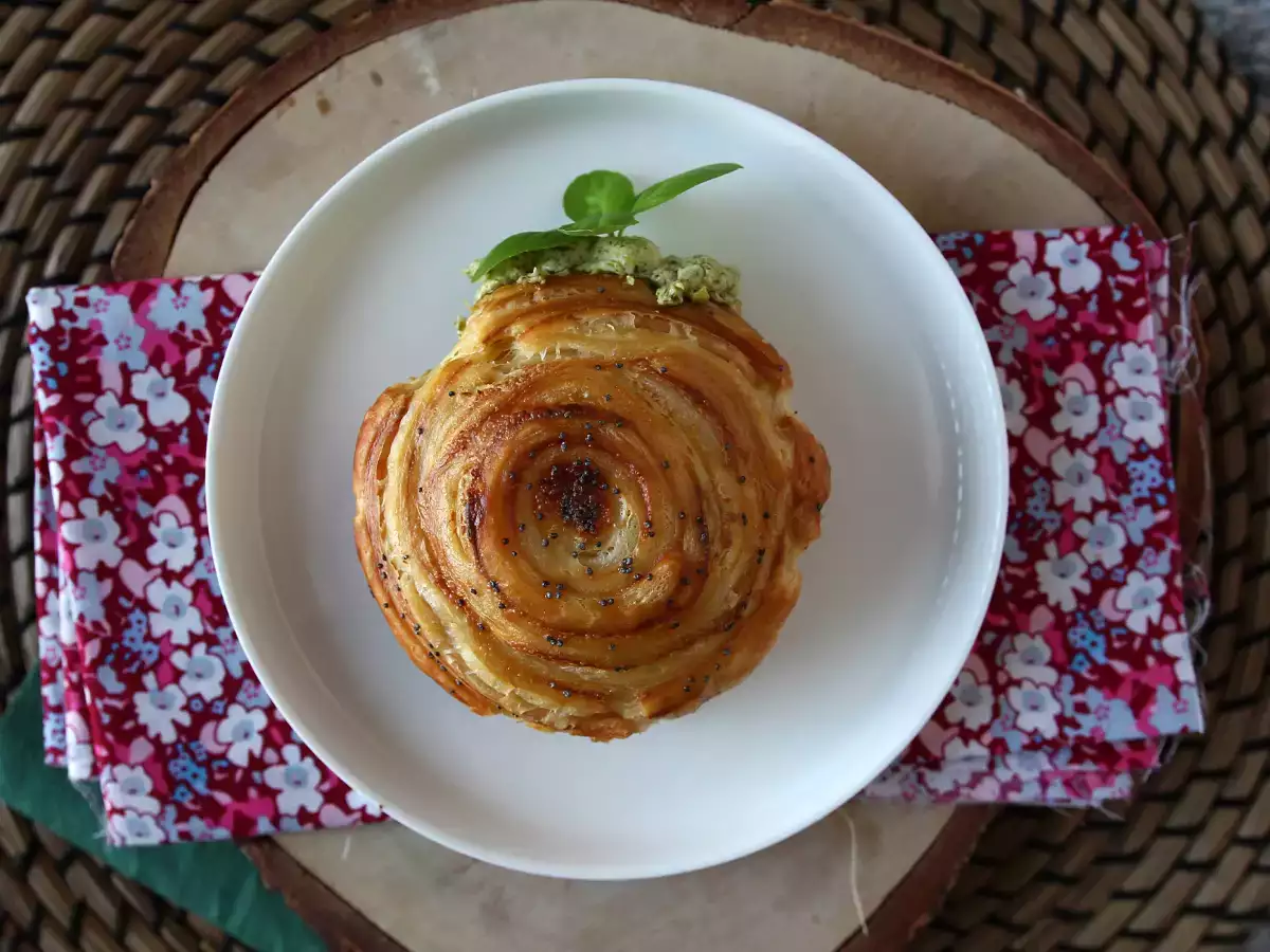 Pesto ve fromage frais ile 4 malzemeli kolay tuzlu New York rulosu - fotoğraf 2