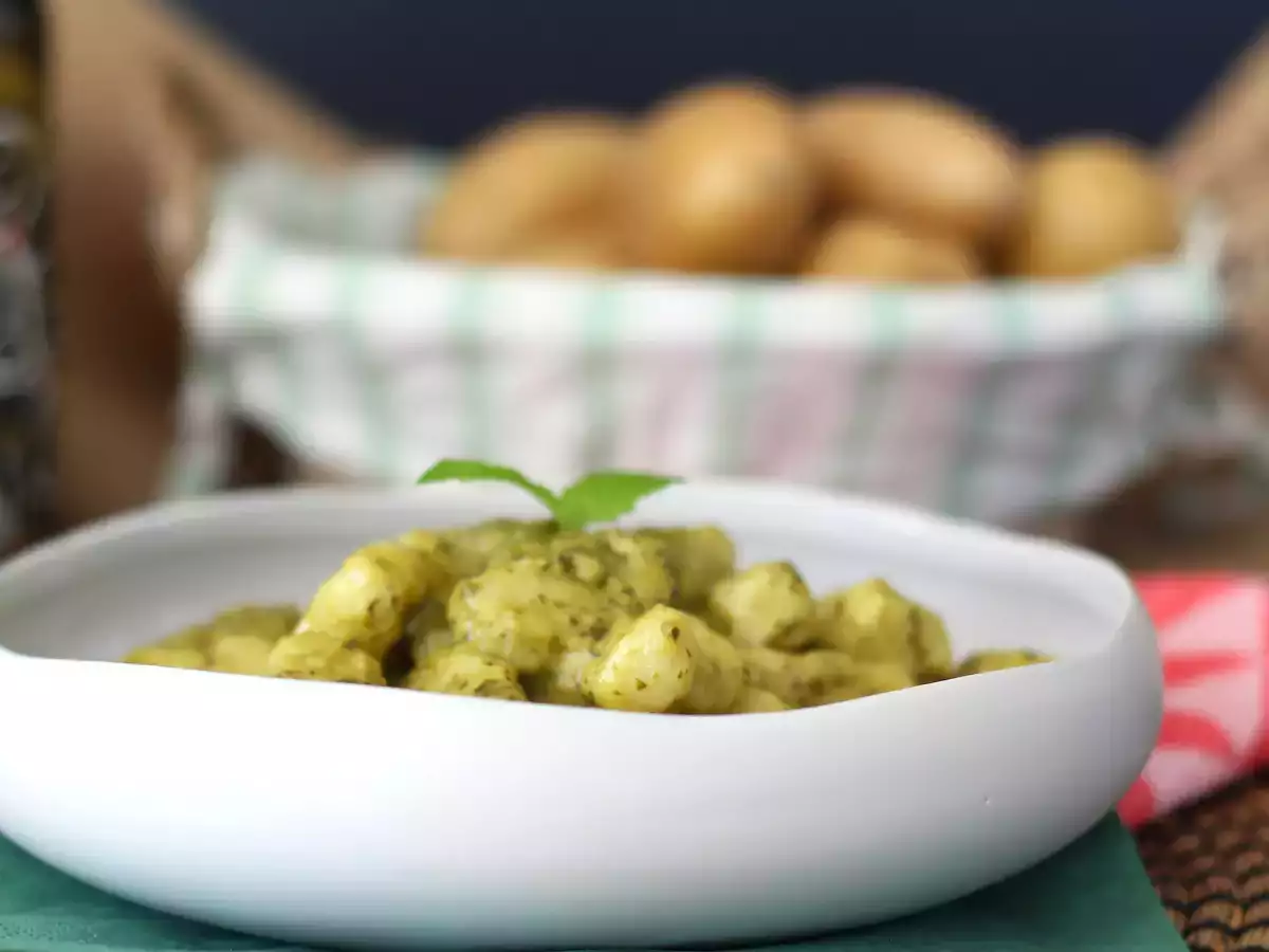 Pestolu ev yapımı patates gnocchi - fotoğraf 2