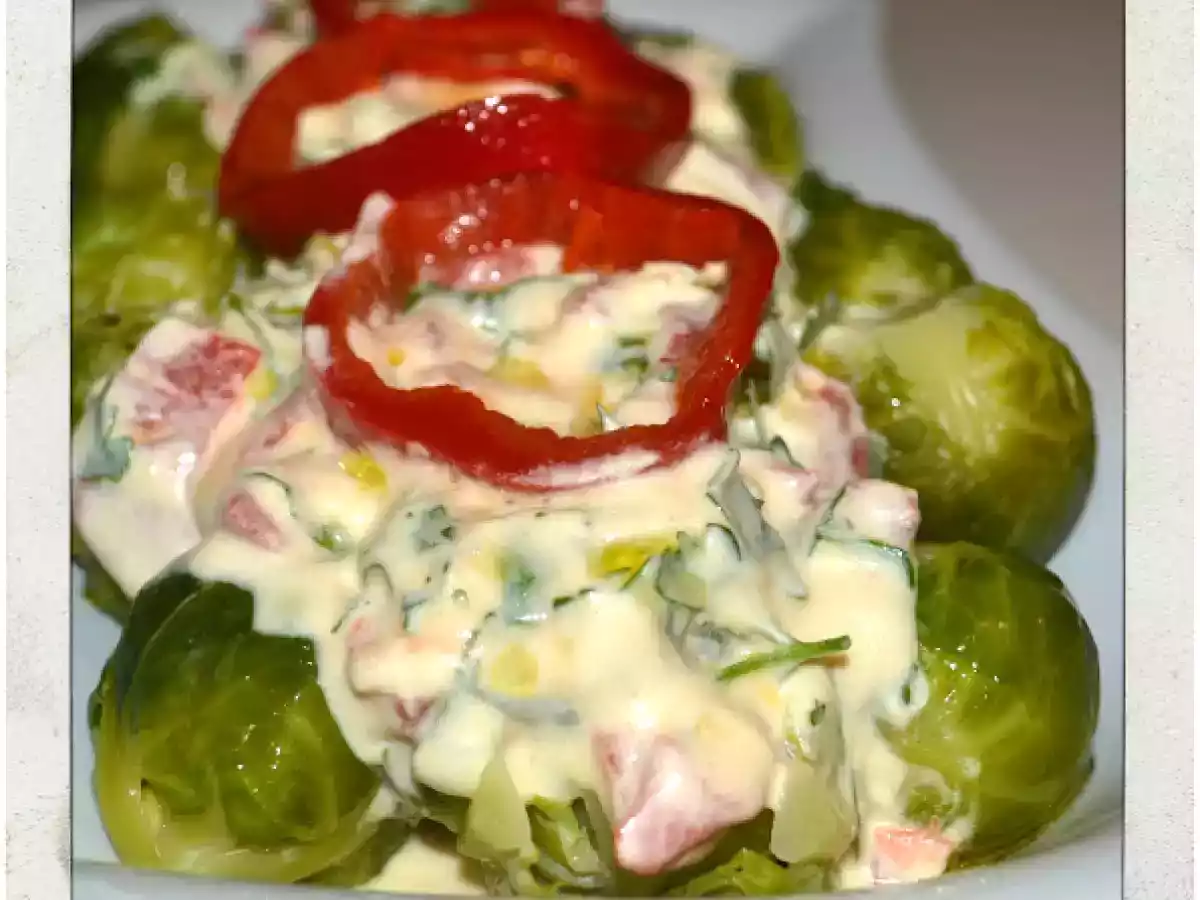 PEYNİR SOSLU BRÜKSEL LAHANASI SALATASI - fotoğraf 2