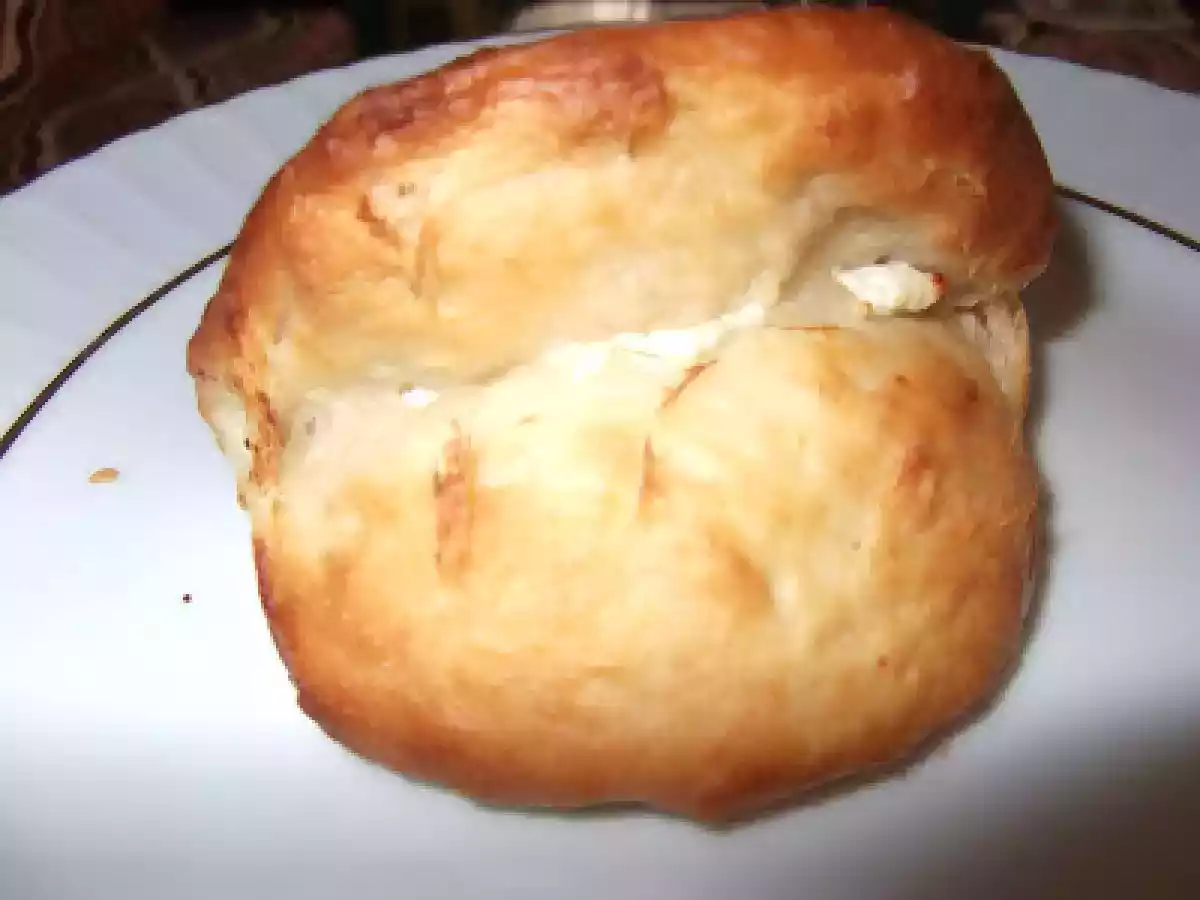 PEYNİRLİ KOLAY POĞAÇA