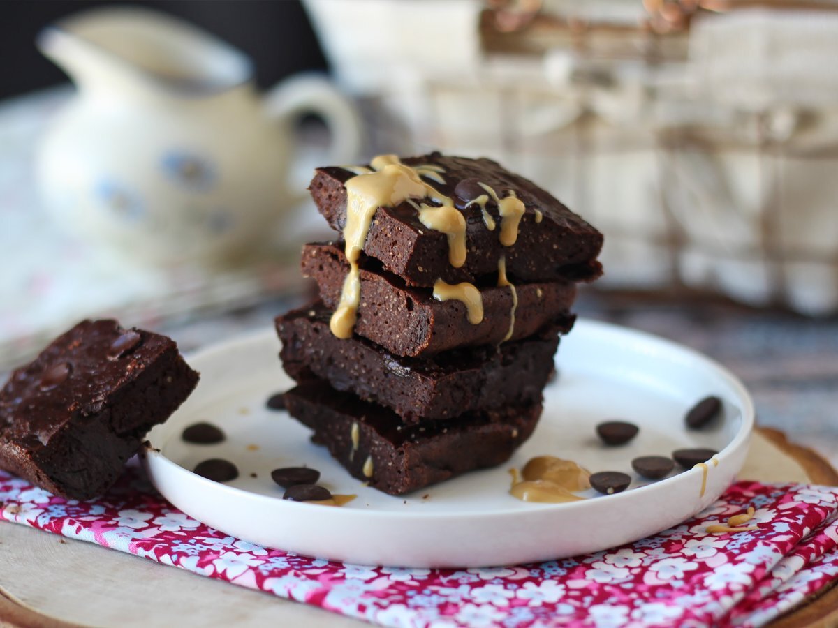 Peynir altı suyu içeren proteinli brownie, doğal glütensiz - fotoğraf 6
