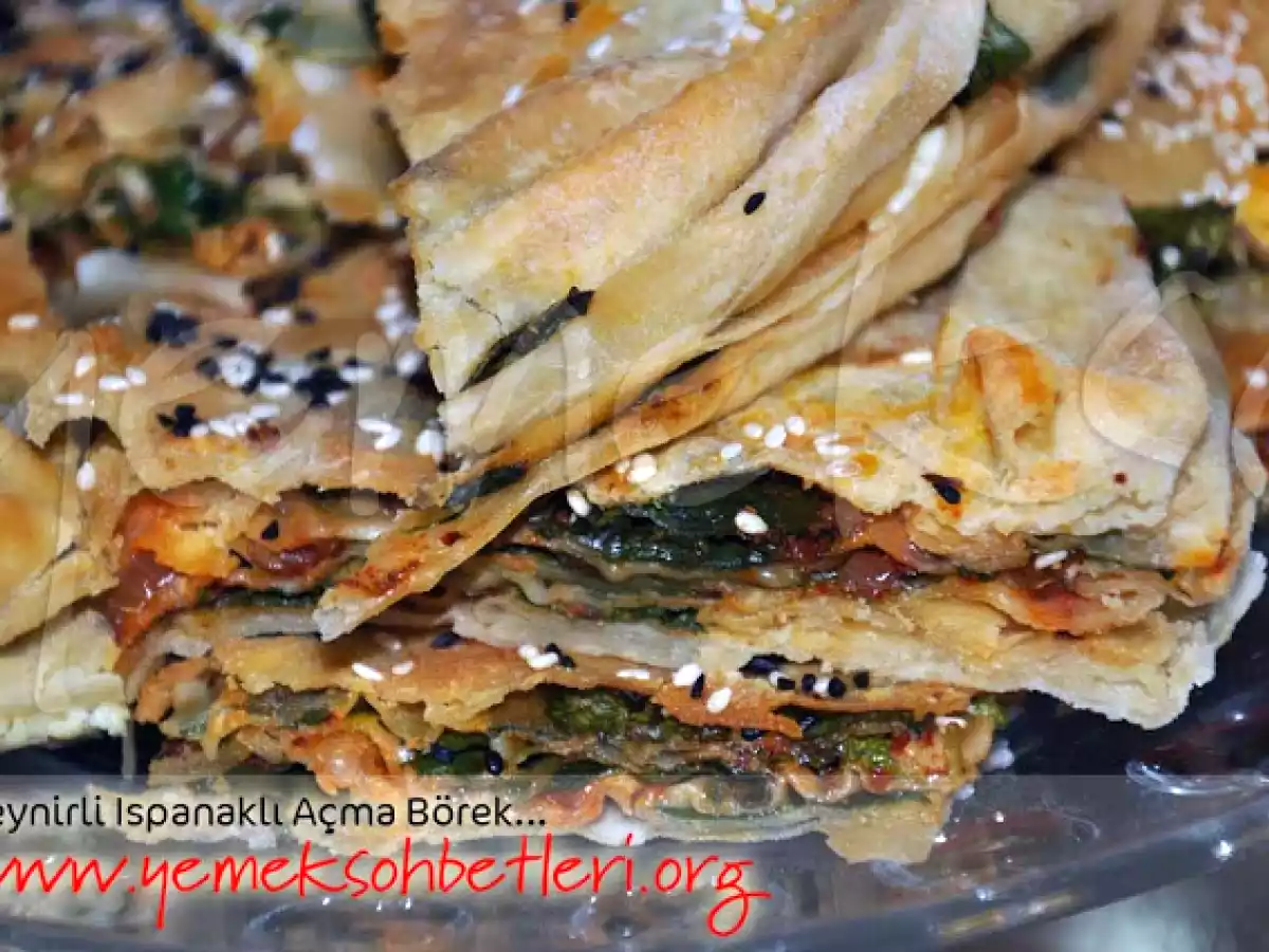 Peynirli Ispanaklı Açma Börek...