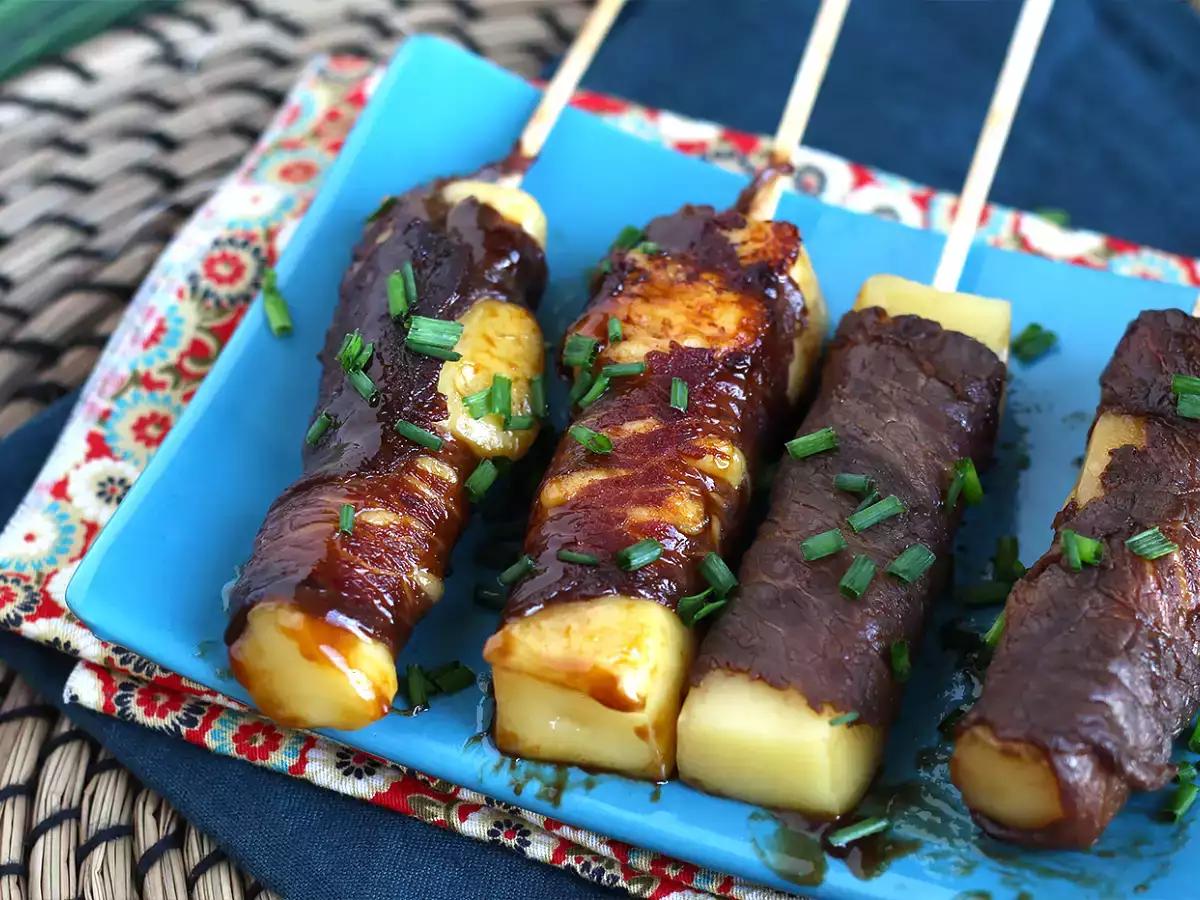 Peynirli yakitori dana kebapları