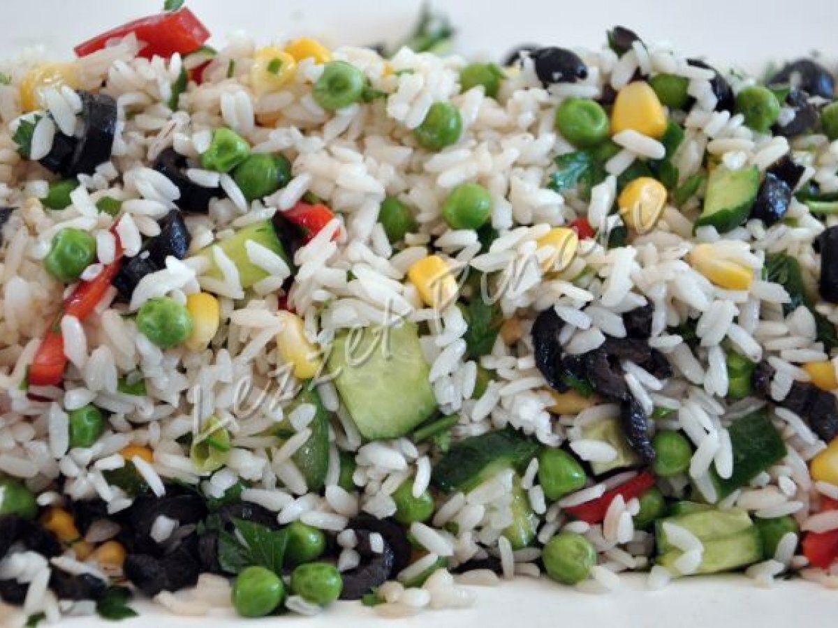 PİRİNÇ SALATASI