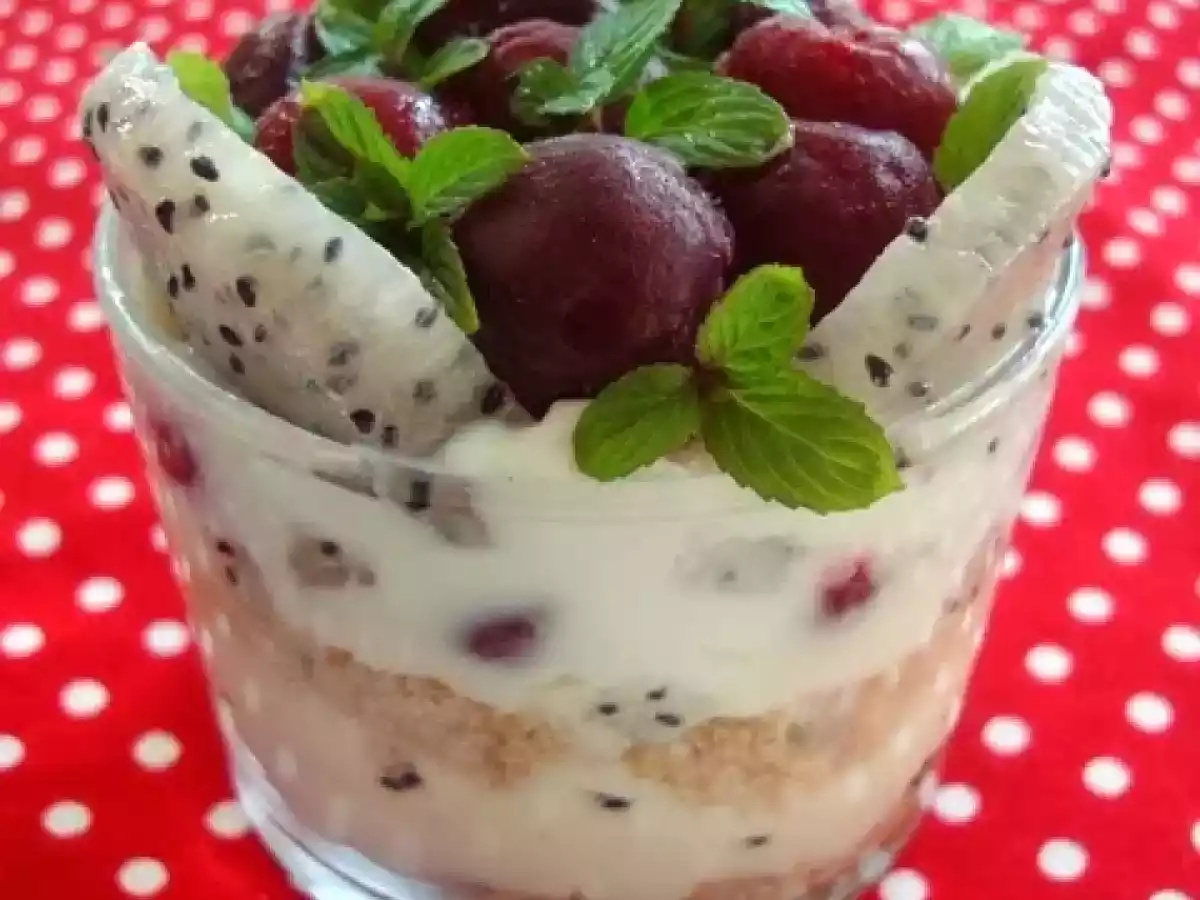 PİTAHAYALI VİŞNELİ TATLI