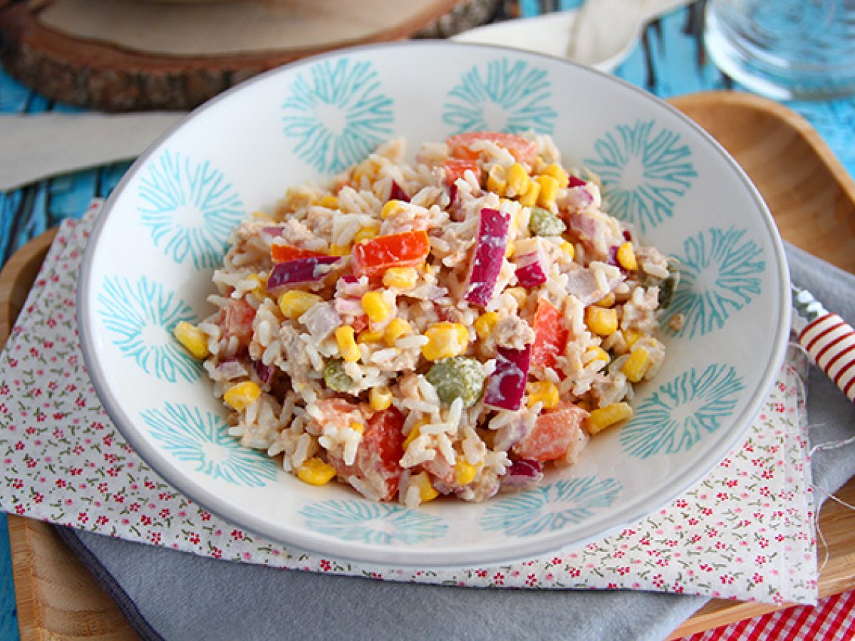 Pirinç salatası (hızlı ve kolay)