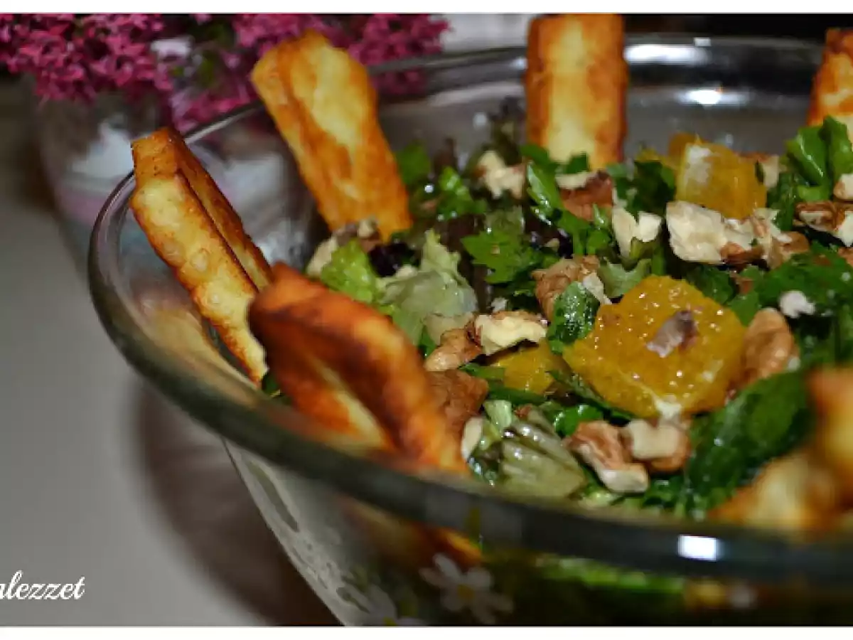 PORTAKALLI HELLİMLİ ROKA SALATASI
