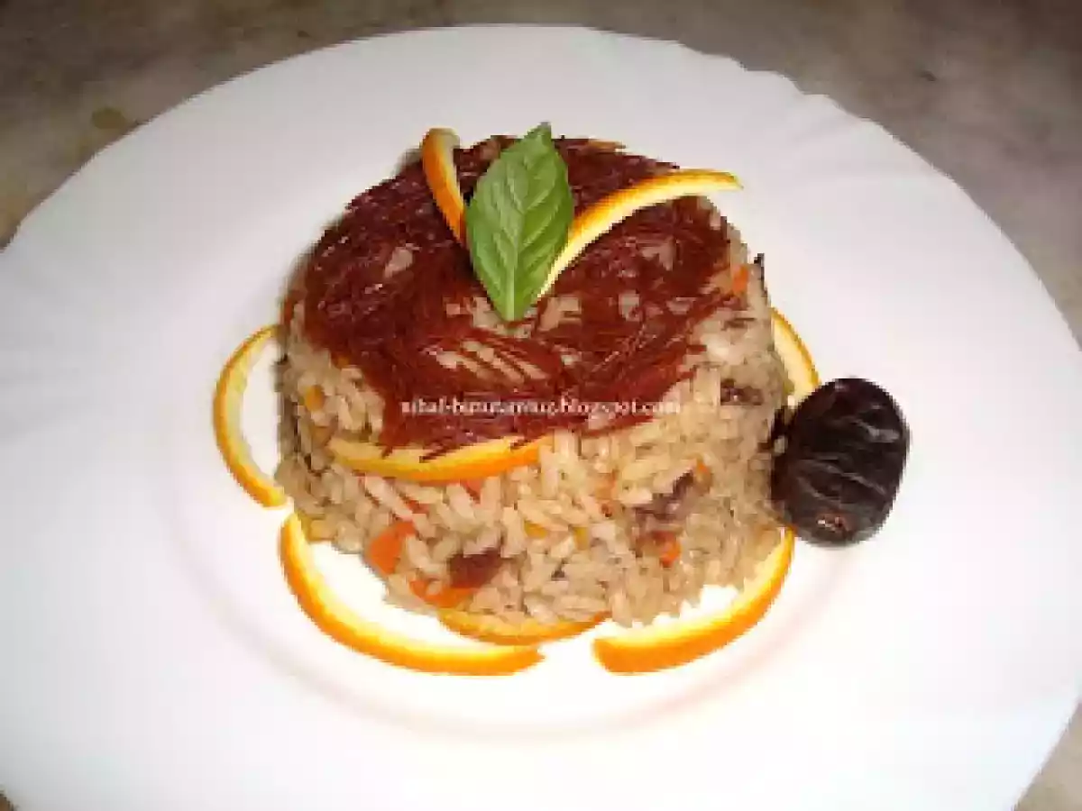 Portakallı, hurmalı pilav