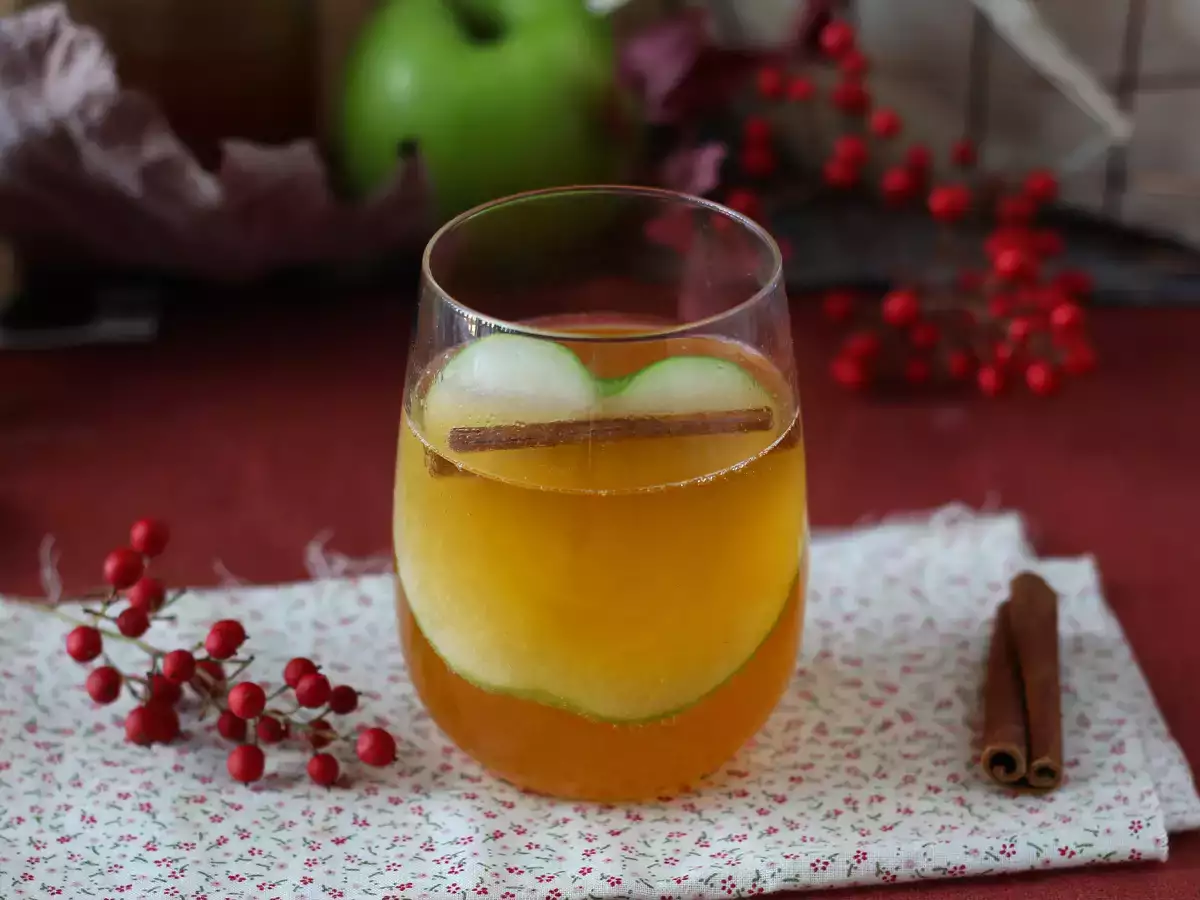 Pumpkin Spritz: Baharatlı Balkabağı Şuruplu Kokteyl - fotoğraf 3