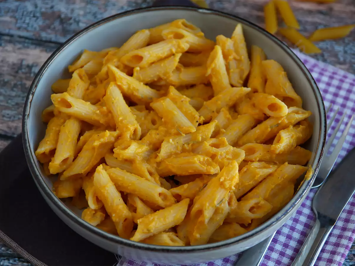 Rahatlatıcı bir öğün için butternut kabaklı makarna! - fotoğraf 4