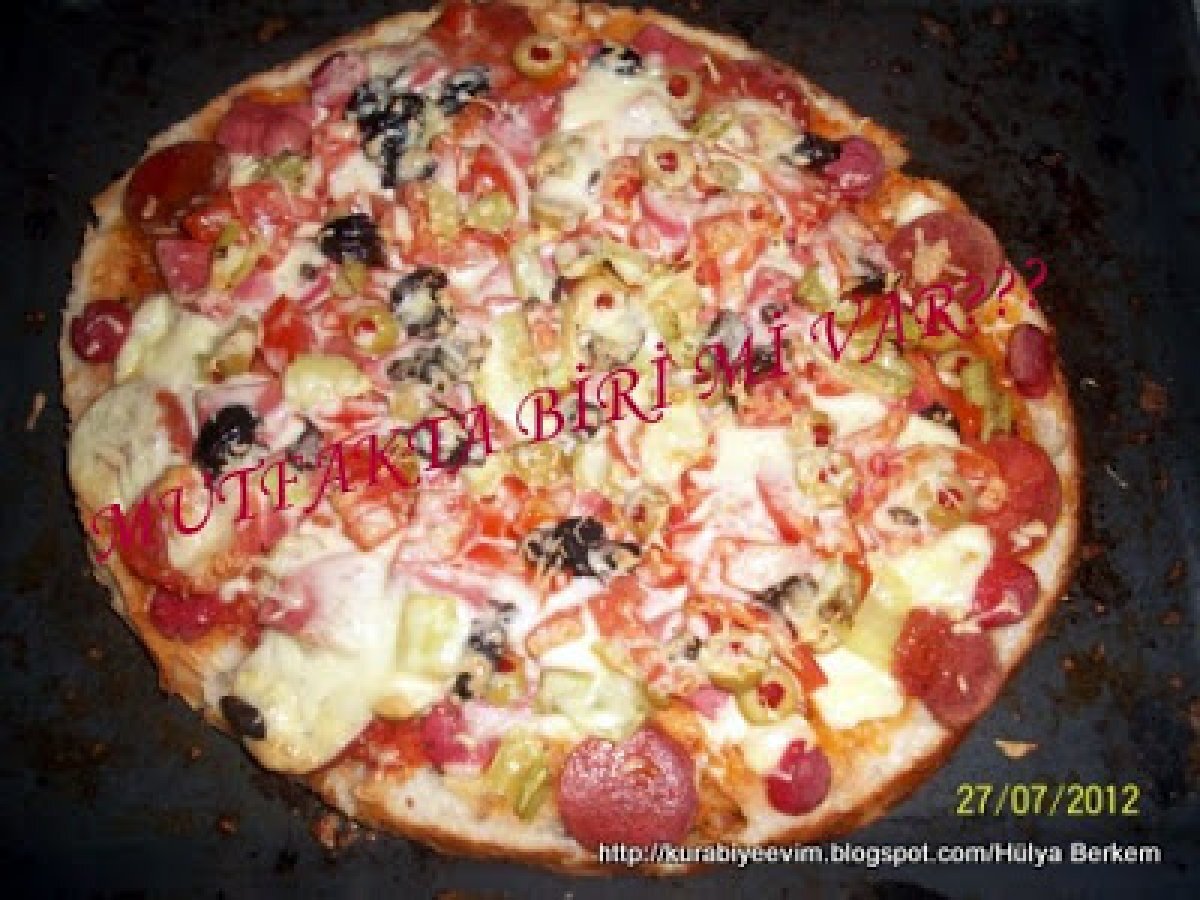 RAMAZAN PIDESINDEN KARISIK PIZZA