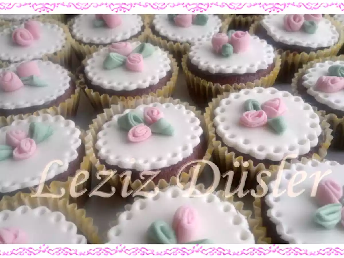 Red Velvet Cupcakes - fotoğraf 2