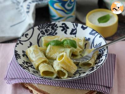 Ricotta kreması ve fesleğenli makarna - fotoğraf 2