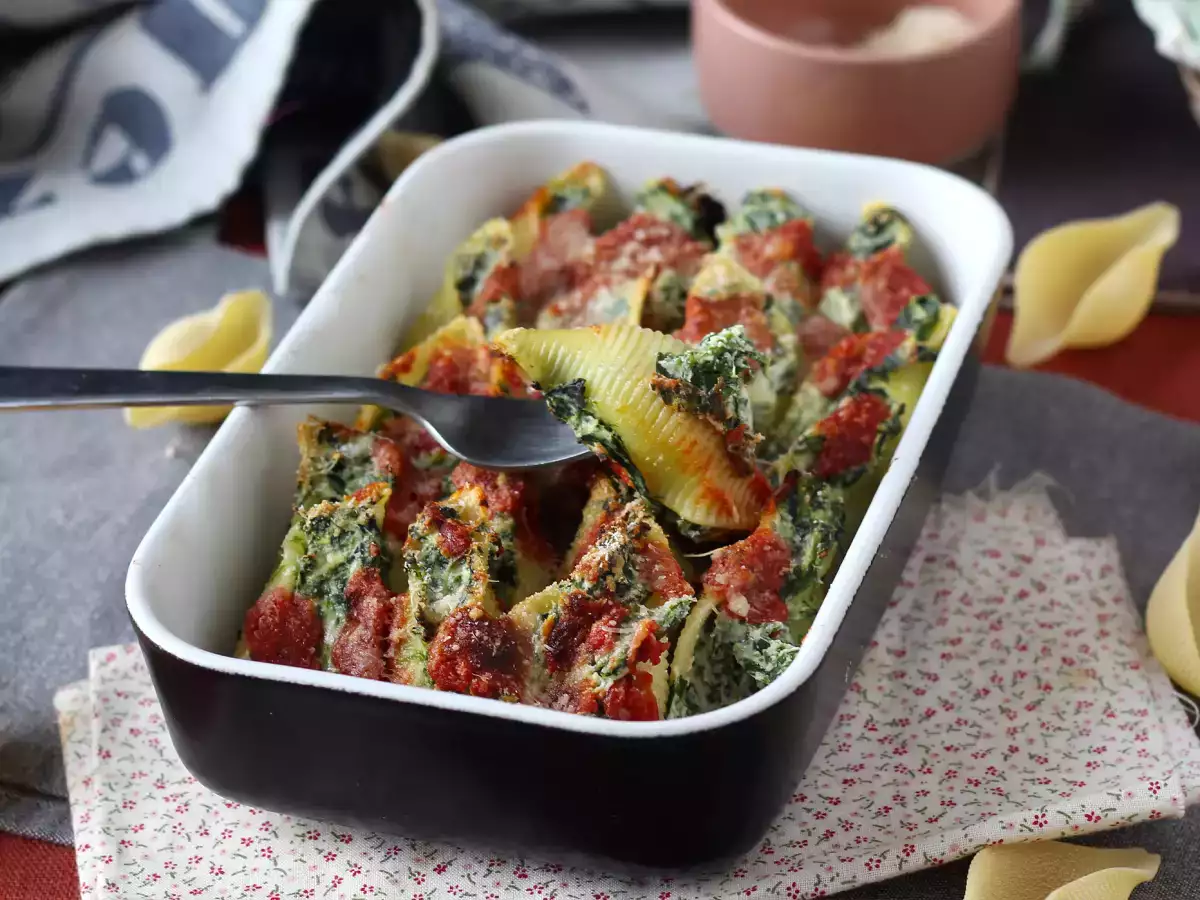 Ricotta ve Ispanak Dolgulu Conchiglioni: Fırında Pişen Karşı Konulmaz Bir Vejetaryen Yemek - fotoğraf 7