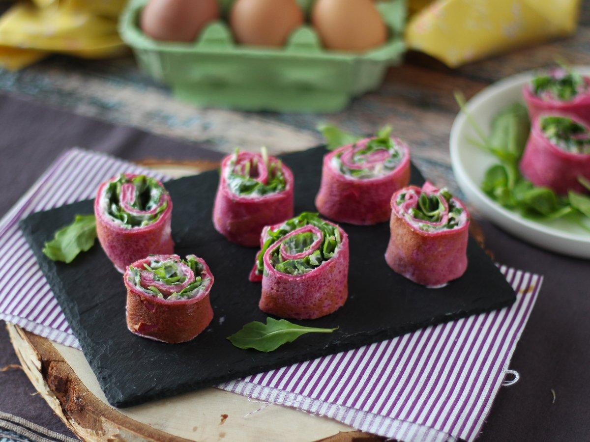 Ricotta ve roka ile pancarlı krep ruloları