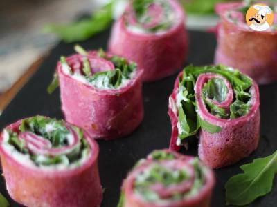 Ricotta ve roka ile pancarlı krep ruloları - fotoğraf 2