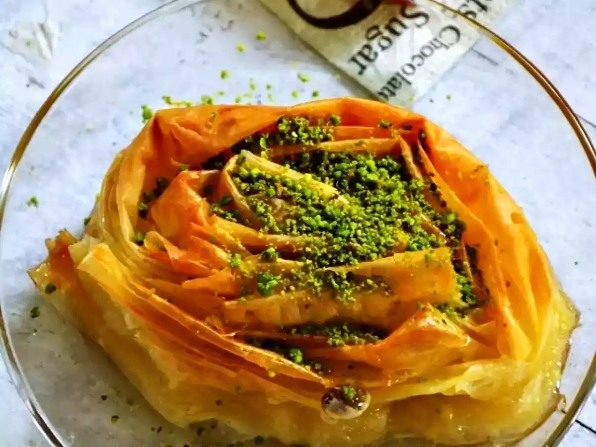 SAÇ ARASI TATLISI