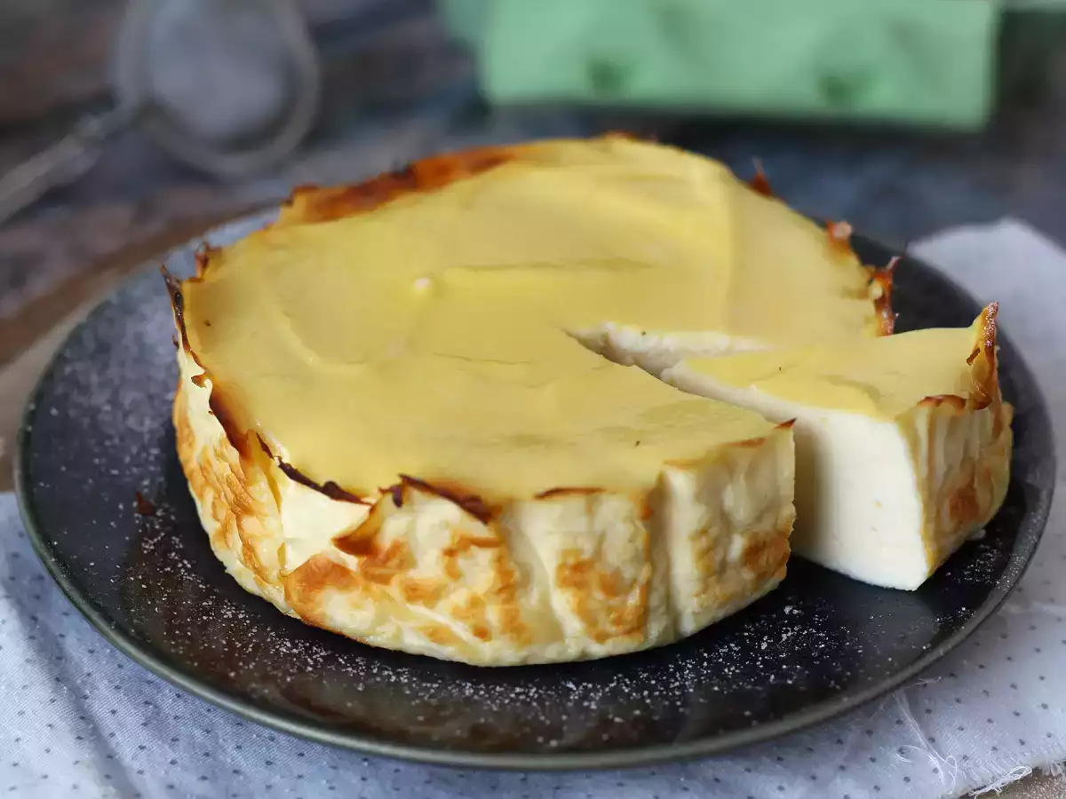 Sadece 4 malzeme ile ekonomik ricotta fondanlı kek - fotoğraf 3