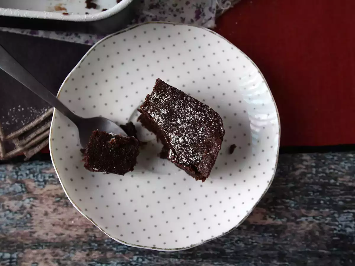 Sadece 4 malzemeyle EKSTRA FONDANT çikolatalı ve kestane kremalı kek - fotoğraf 3