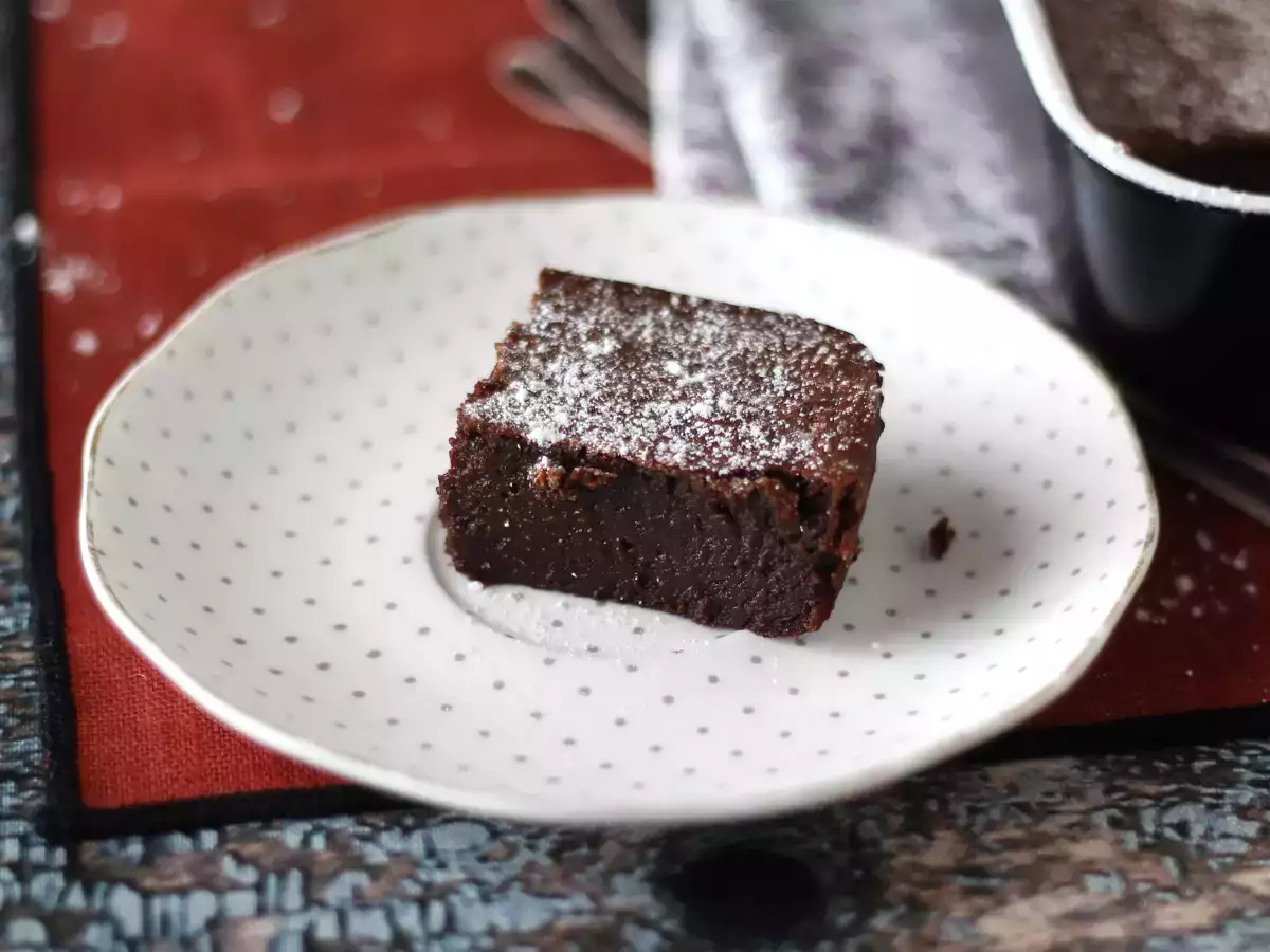 Sadece 4 malzemeyle EKSTRA FONDANT çikolatalı ve kestane kremalı kek - fotoğraf 7