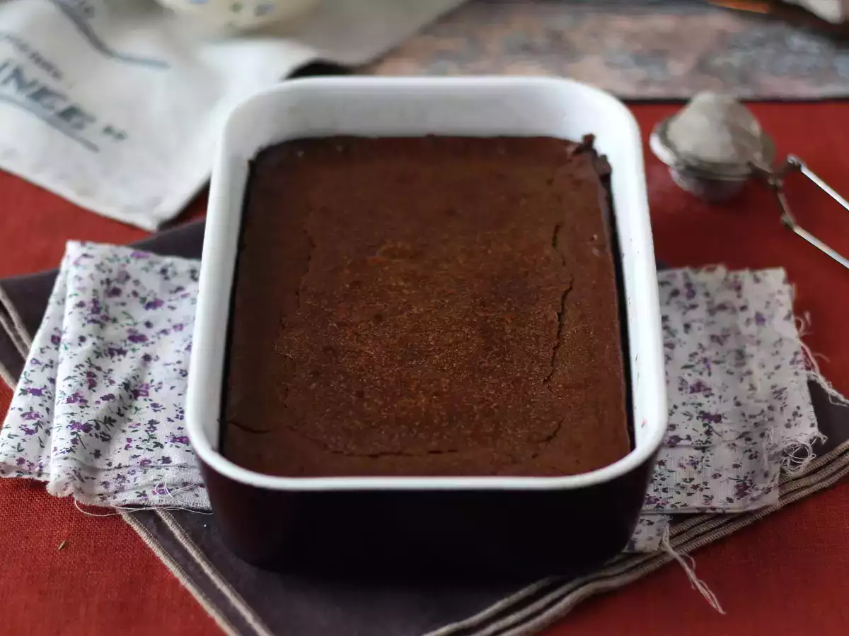 Sadece 4 Malzemeyle Ekstra Yumuşak Çikolatalı ve Kestane Kremalı Kek - fotoğraf 2