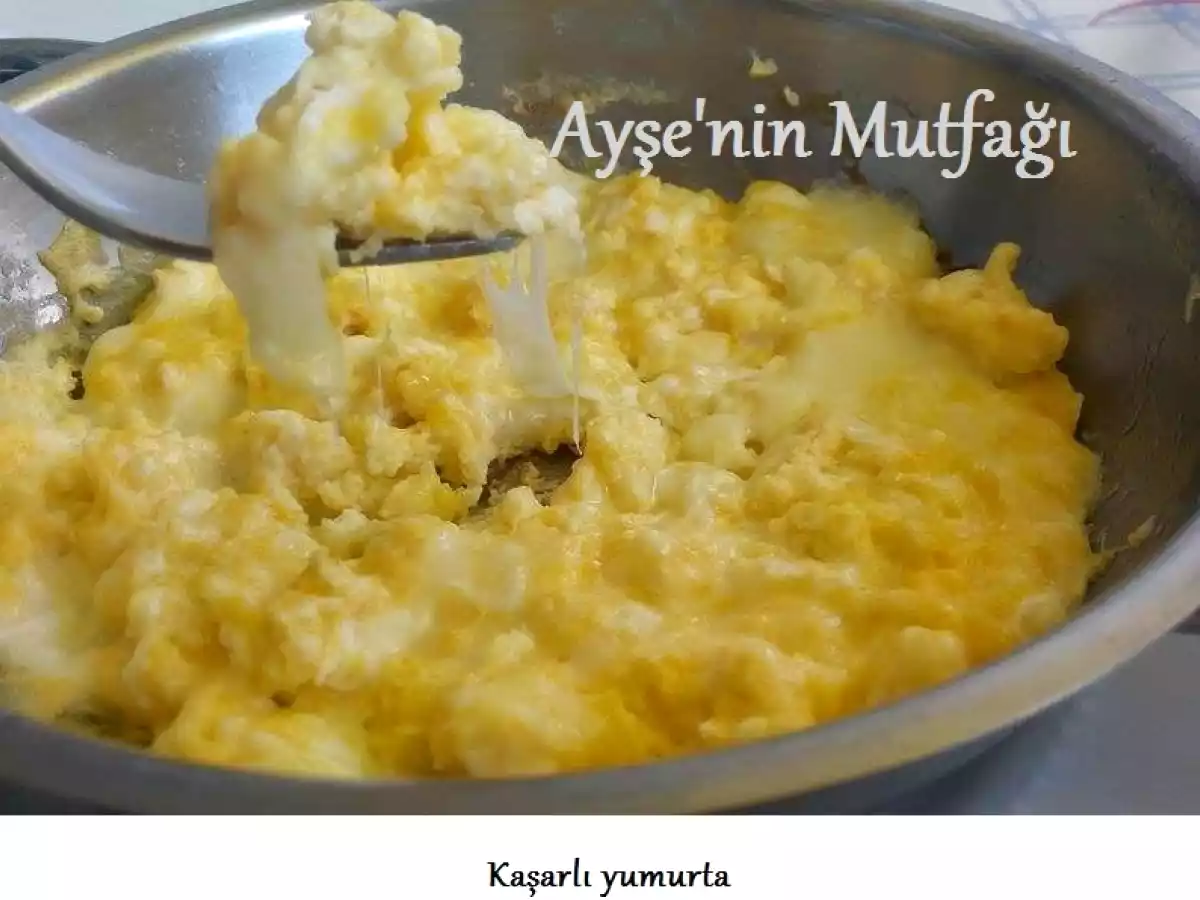 Sahanda Kasarli Yumurta-Kahvaltilik tarifler