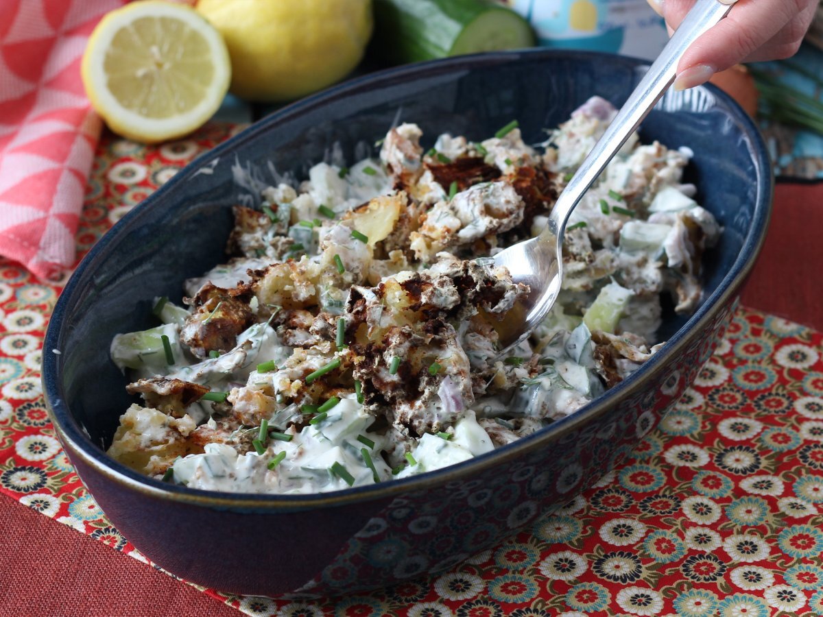 Salatalık ve çıtır patates salatası