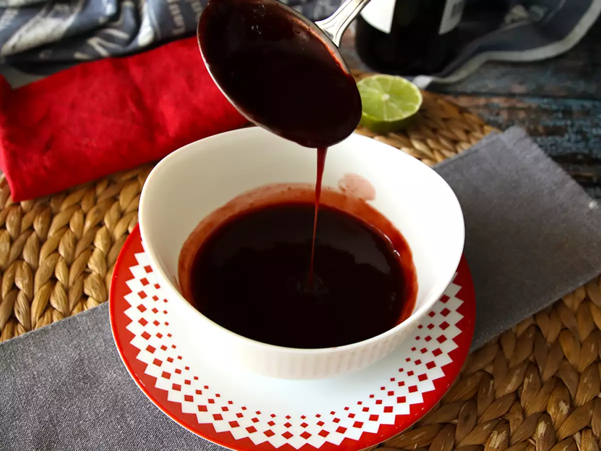 Sangria sosu nasıl yapılır? Etlerin yanında servis etmek için mükemmel!