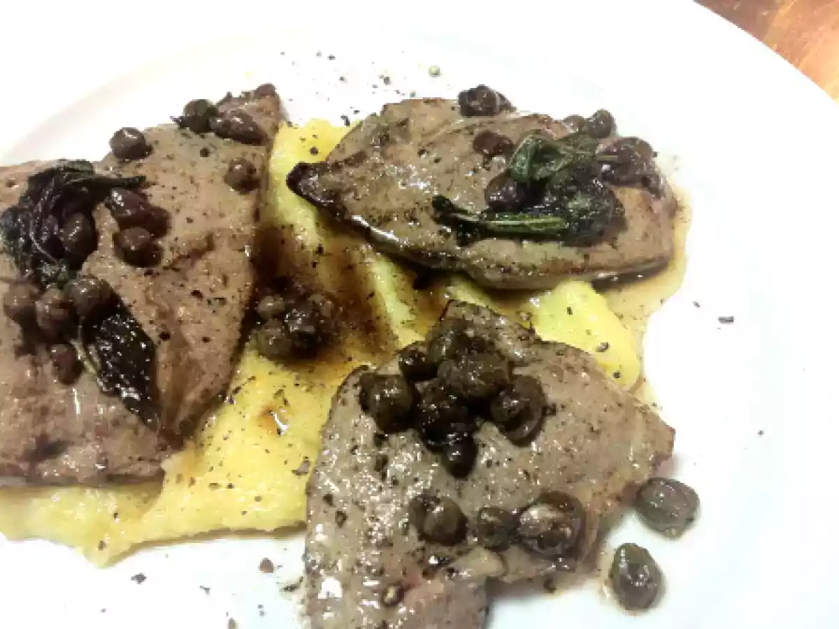 Şaraplı dana ciğeri & polenta