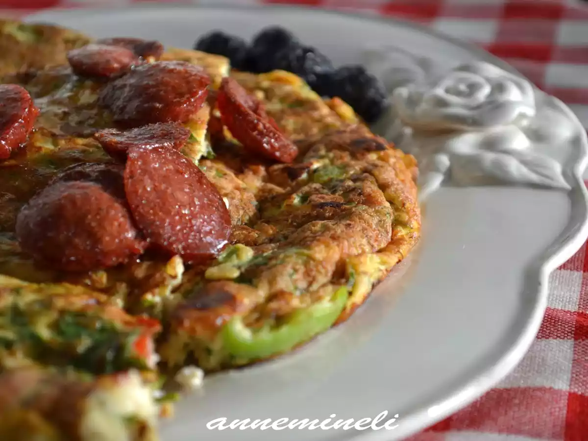 SEBZELİ SUCUKLU OMLET - fotoğraf 2