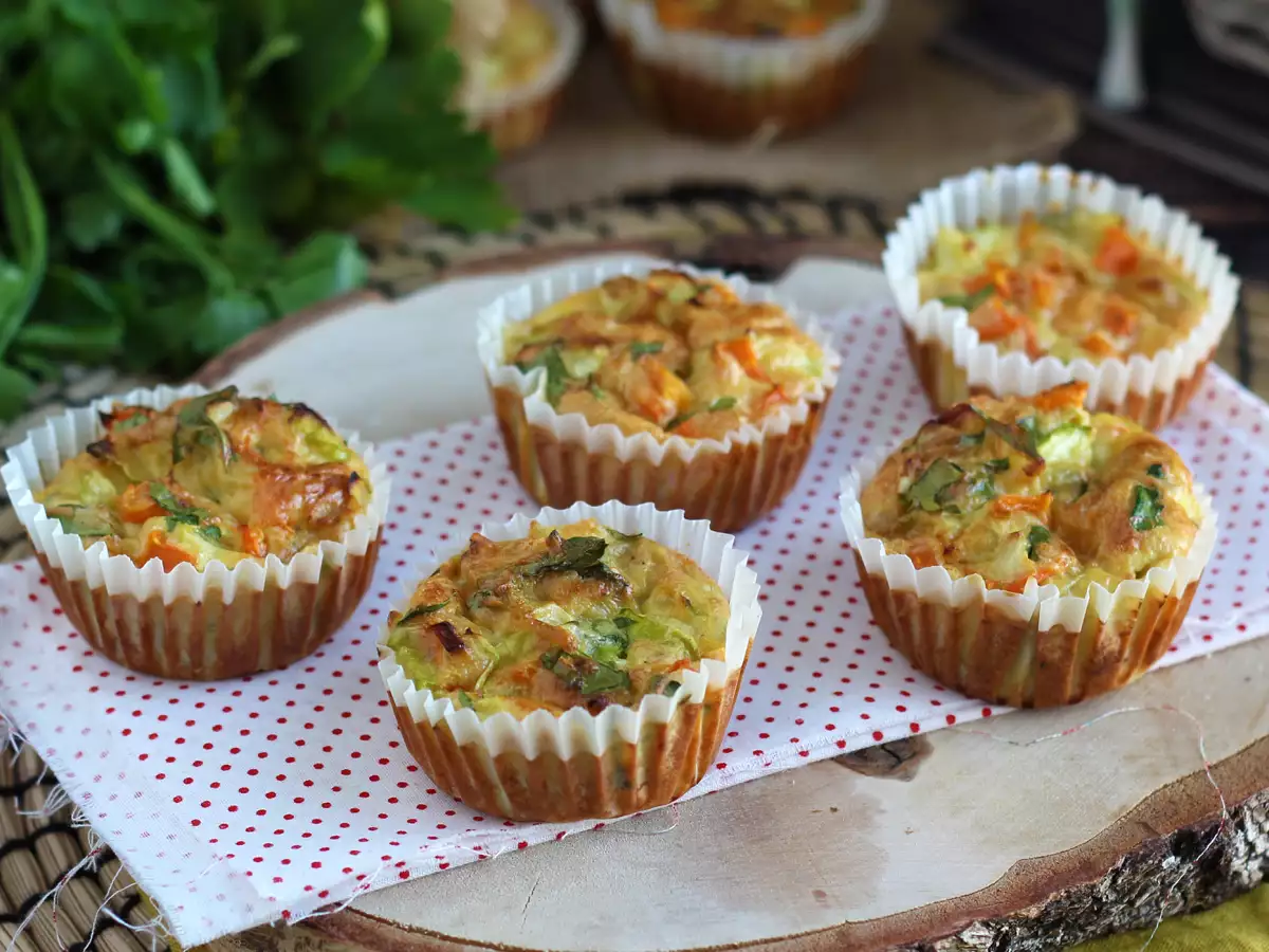 Sebzeli Tuzlu Muffin: Çocuklara Sebze Yedirmenin Lezzetli Yolu - fotoğraf 4